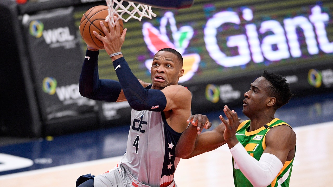 Beal's 43, Westbrook's triple-double lead Wizards over Jazz
