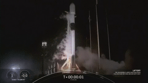 SpaceX Falcon 9 viene lanciato con successo con 60 nuovi satelliti Starlink