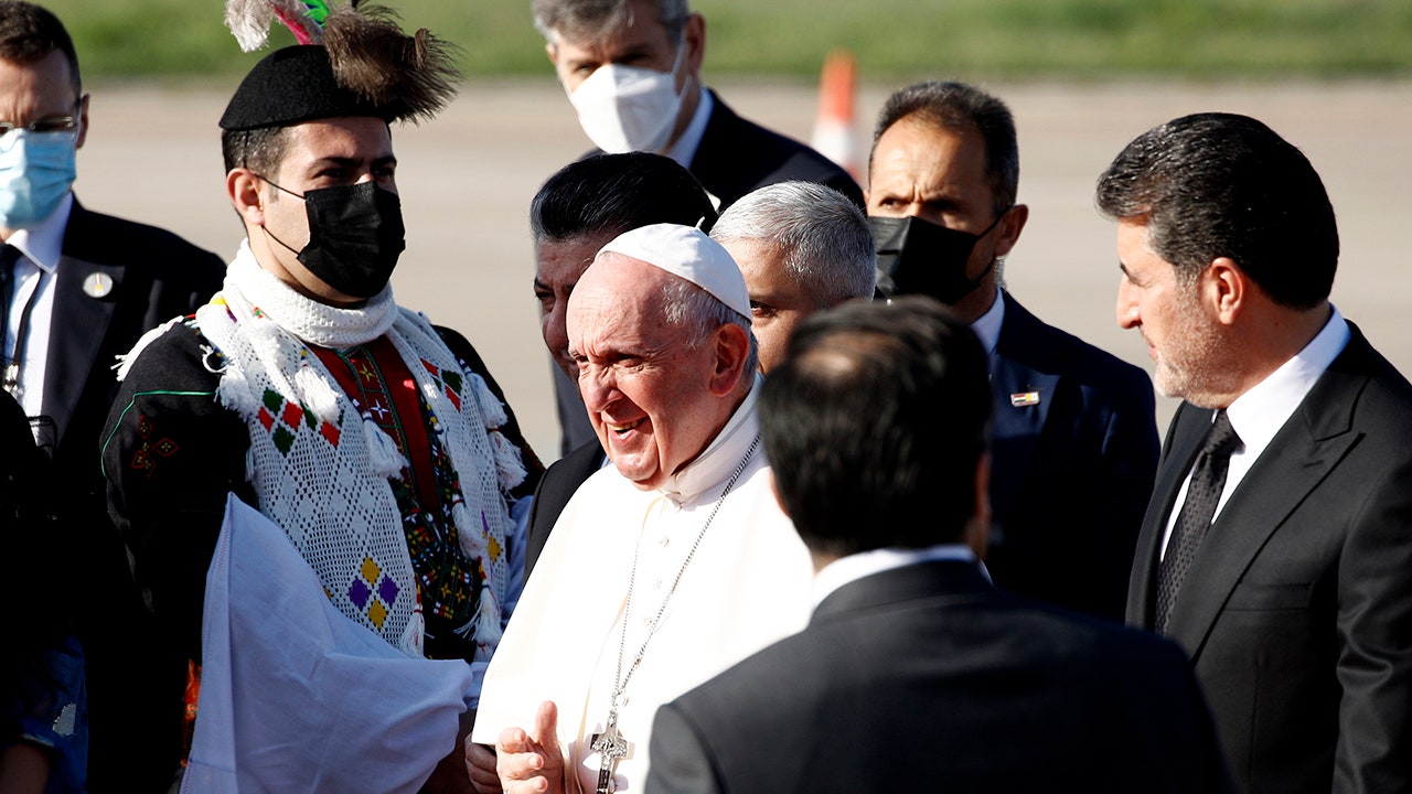 Pope visits war-torn northern Iraq on last day of travel