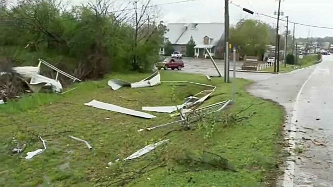 Alabama tornado leaves some residents injured, trapped; NWS issues warnings