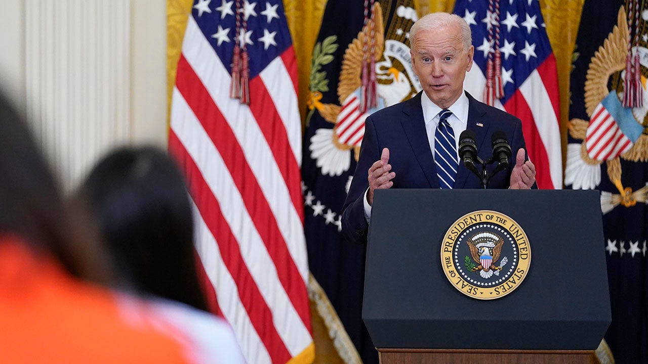 Biden does not apologize at a news conference for ending Trump-era migrant protocols