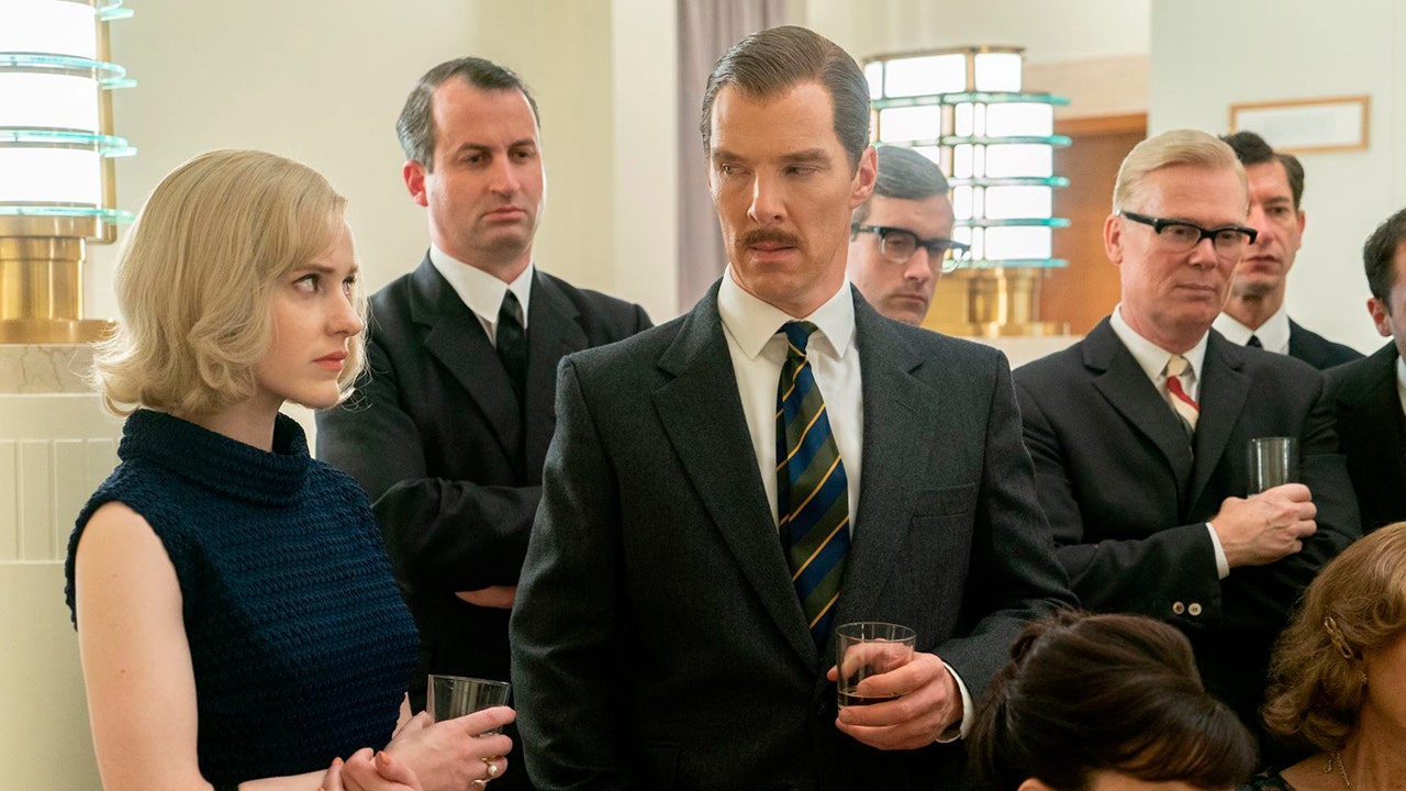 'Courier' star Benedict Cumberbatch talks his dramatic weight loss for the film