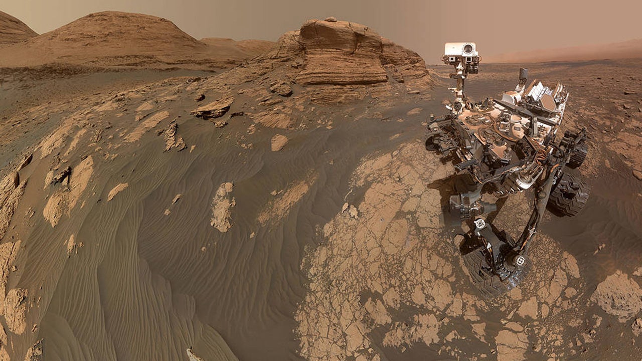 SEE IT: NASA's Curiosity rover takes Mars selfie