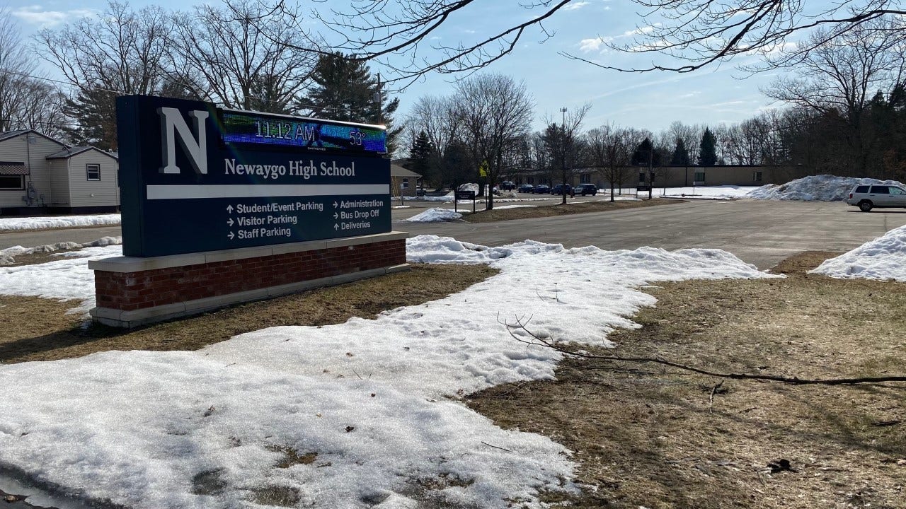 Michigan high school classroom shaken by a student’s home-made bomb