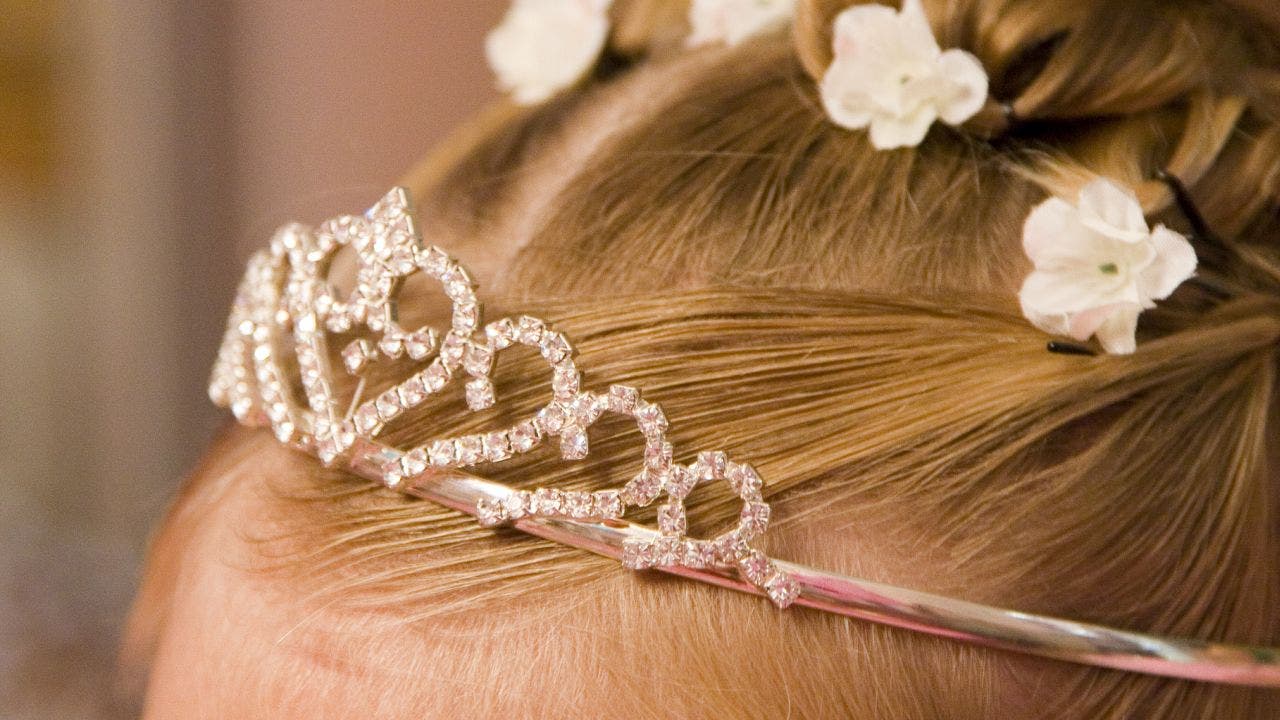 Bride gets upset at flower girl tiara sister-in-law purchased for her wedding: ‘Am I upset for no reason?’