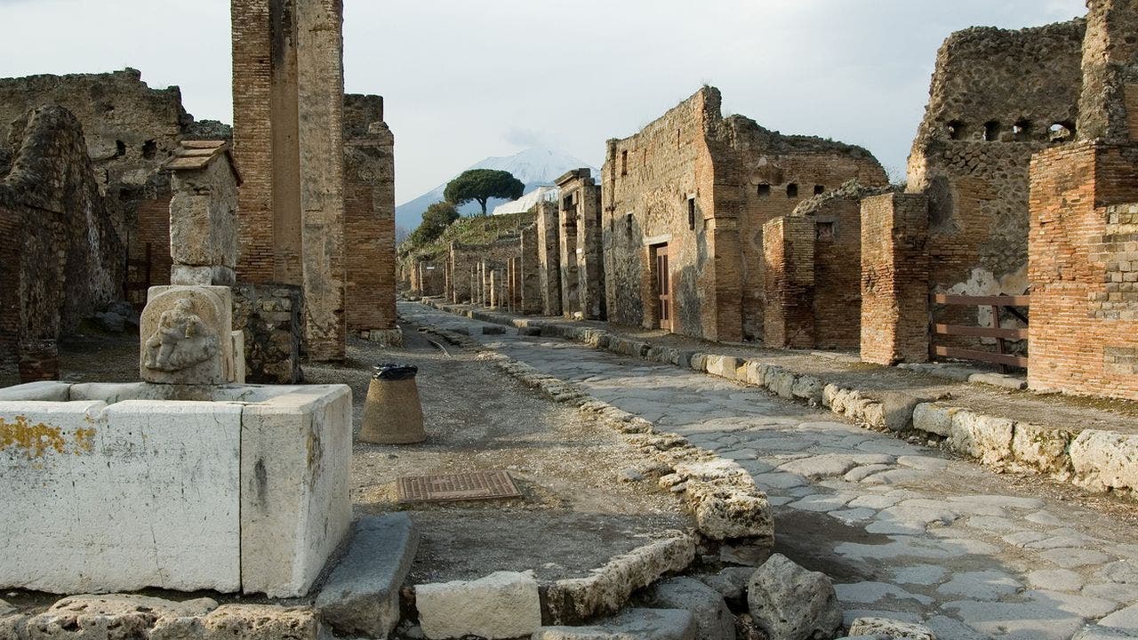 Ancient ceremonial chariot excavated in Pompeii: 'Extraordinary find ...