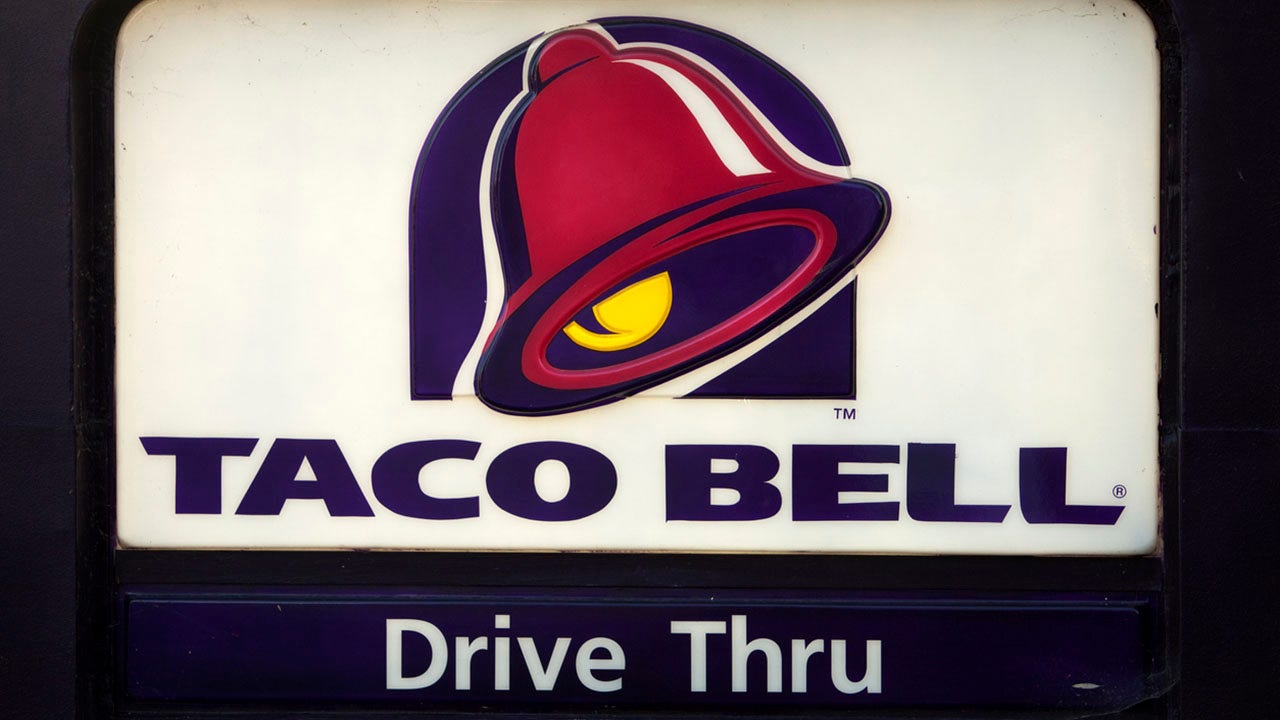 TikToker criticized for 'lame' prank on KFC/Taco Bell drive-thru employee