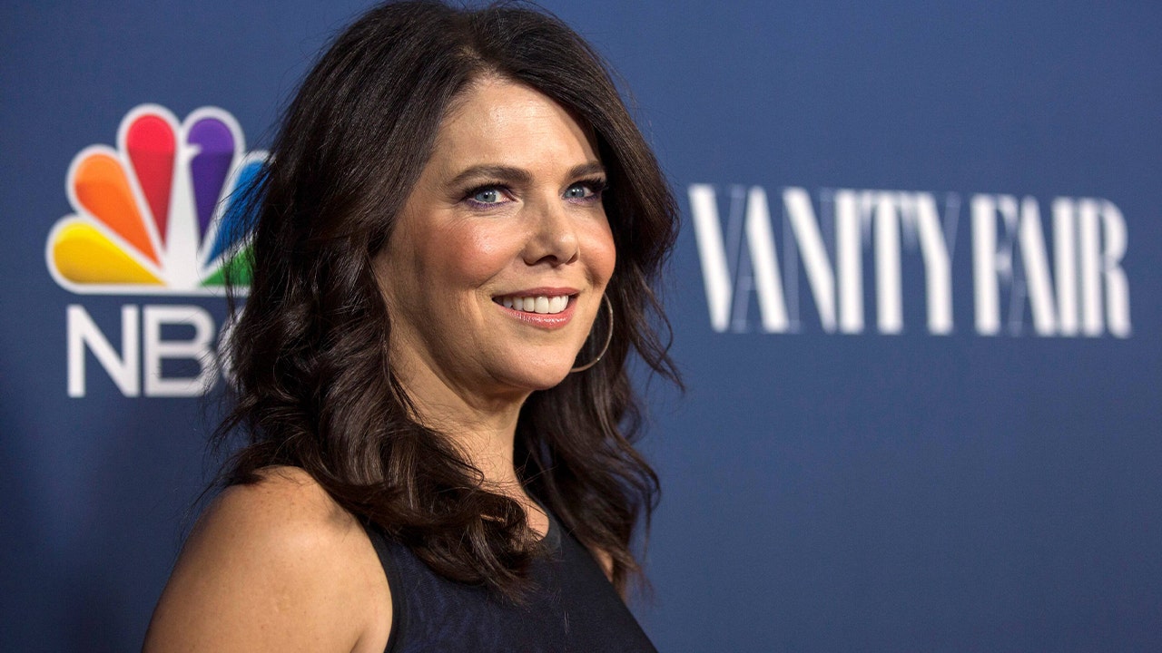 Lauren Graham and I Have the Same “Signature” Red Nail Polish