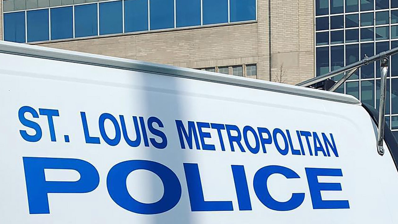 St. Louis police chief launches new probe after White officers not convicted in beating Black undercover cop