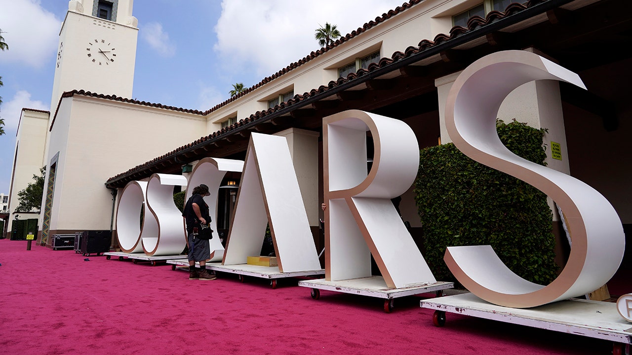 Regina King, Carey Mulligan, others step back onto Oscars red carpet