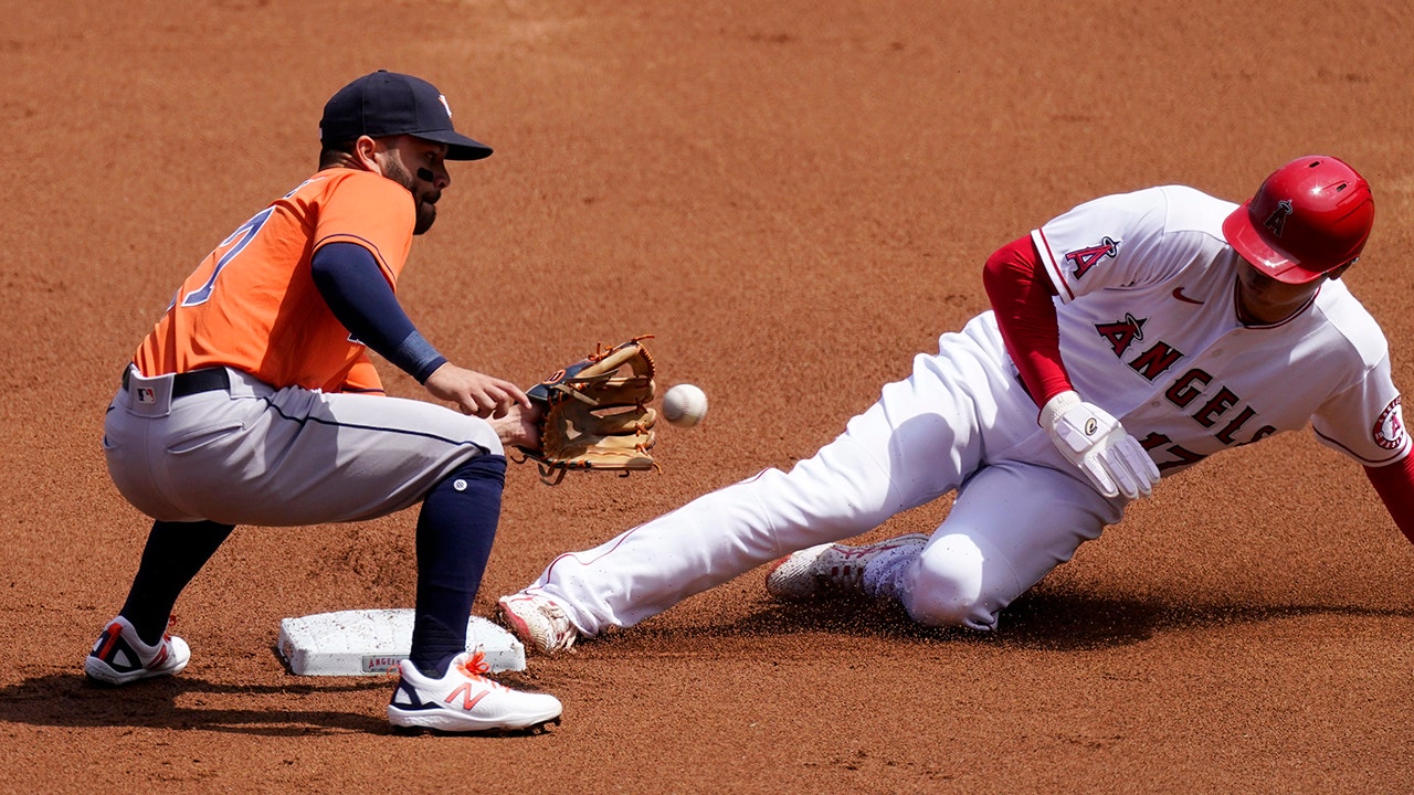 Astros fall in series finale vs. Angels to end homestand at 4-3