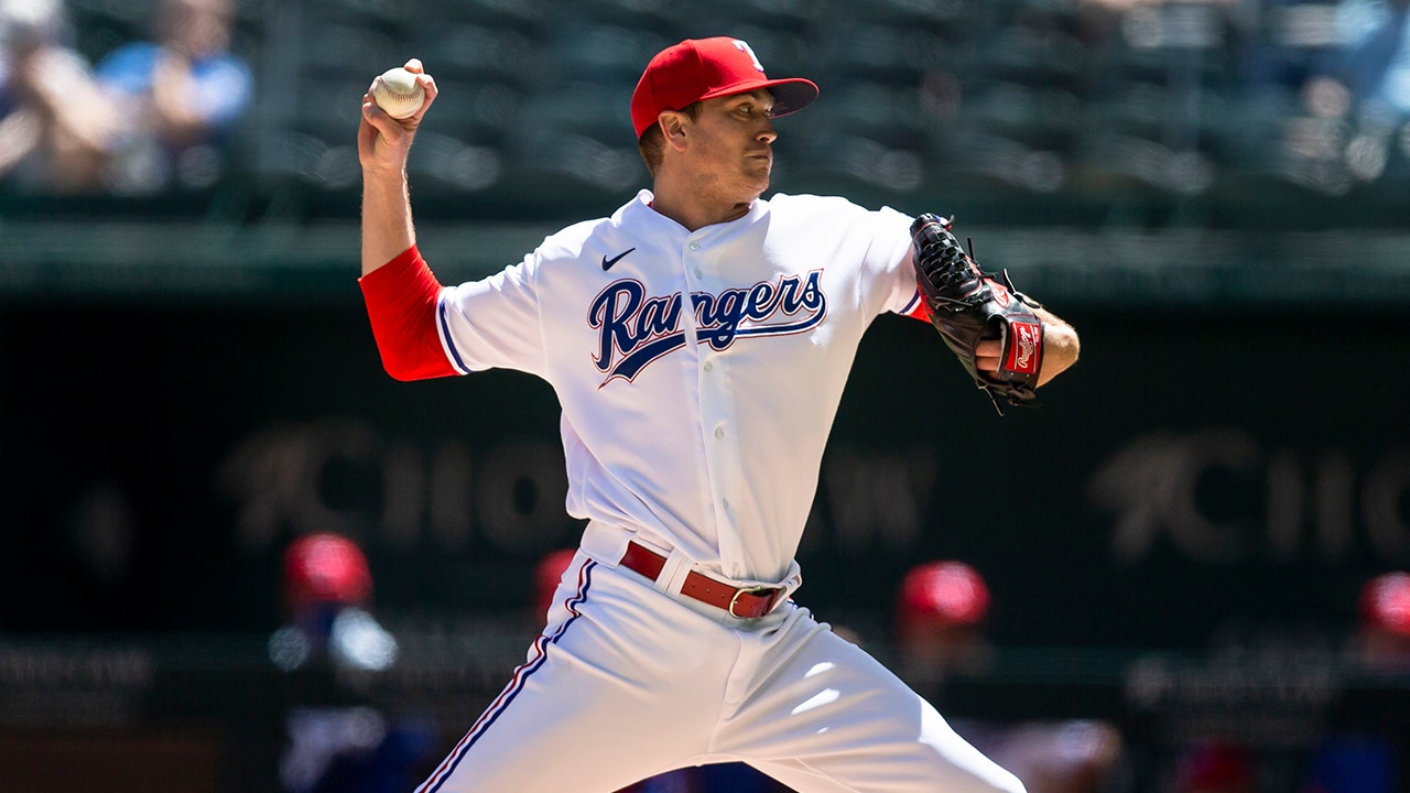 Gibson strong rebound for Rangers in 2-1 win over Blue Jays