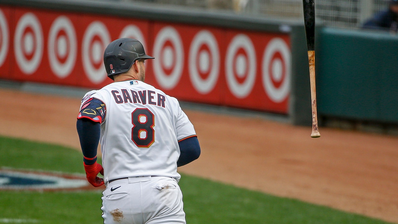 Twins: Byron Buxton Walk-Off Monster Home Run