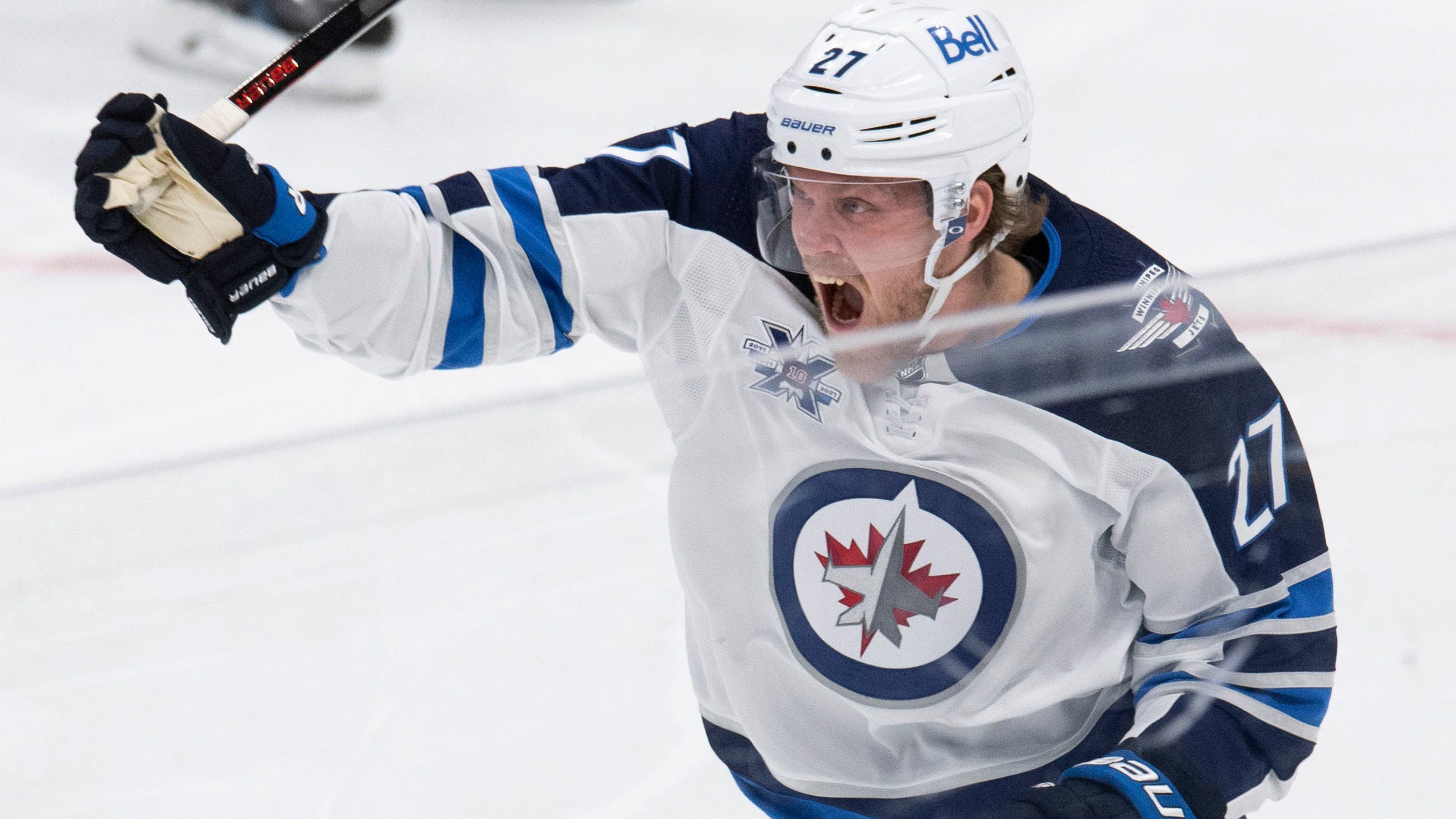Ehlers, Connor each score 2 as Jets surge past Leafs 5-2