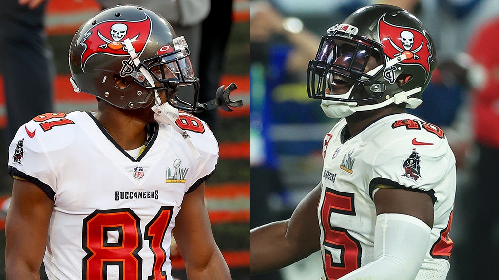 Brown tells Bucs to sign him, White says they're 'waiting on you' - Bucs  Nation