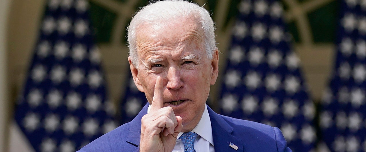 Biden violating his campaign pledge, 'politicizing' DOJ to do his bidding, legal experts warn