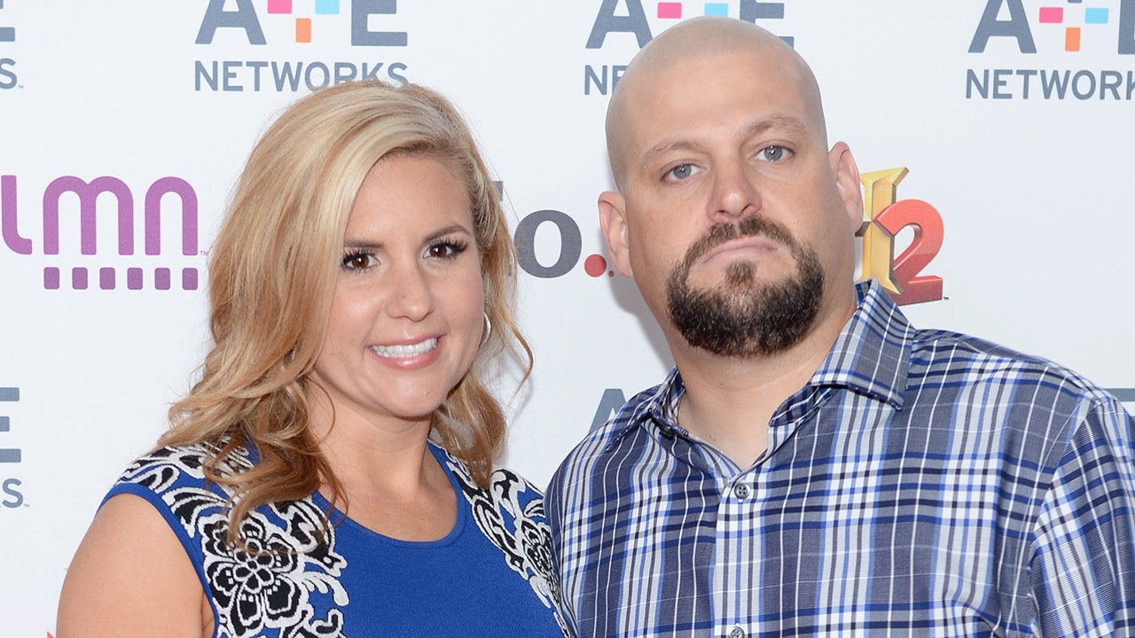 'Storage Wars' launches investigation after Jarrod Schulz is charged with domestic violence: report