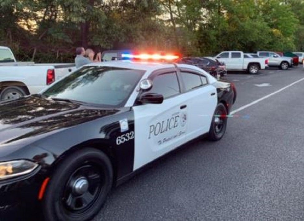 Alabama police officer shot during routine traffic stop, suspect killed