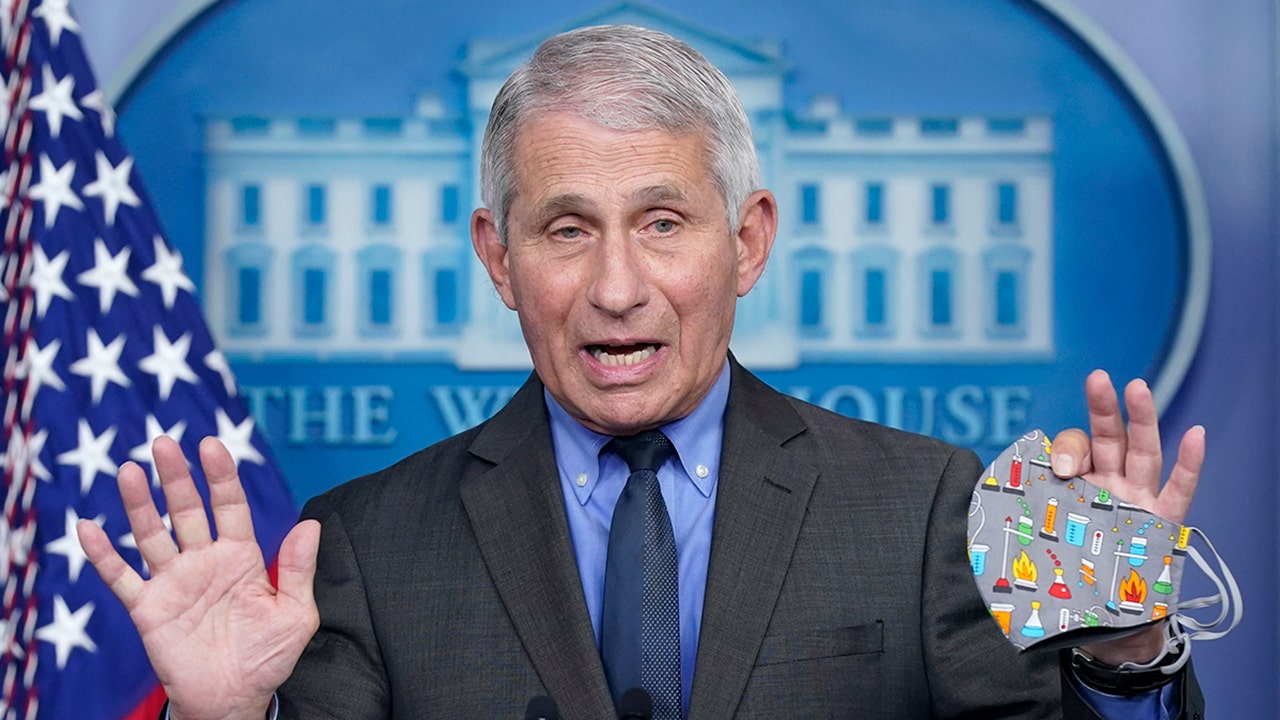 Fauci: Everyone will need COVID vaccine booster shots 'sooner or later'