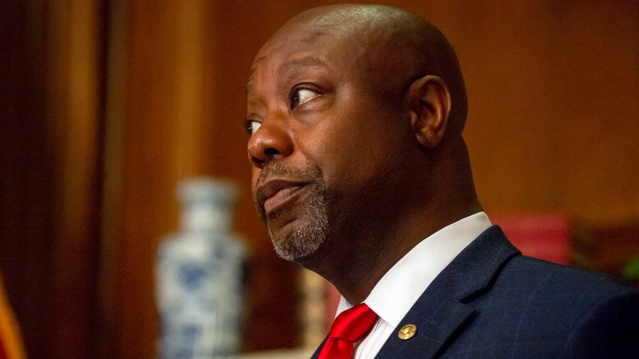 Sen. Tim Scott to deliver GOP response to Biden's first speech to Congress