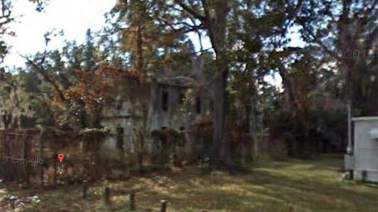 Old Florida jail with 'visible and audible paranormal activity' for sale