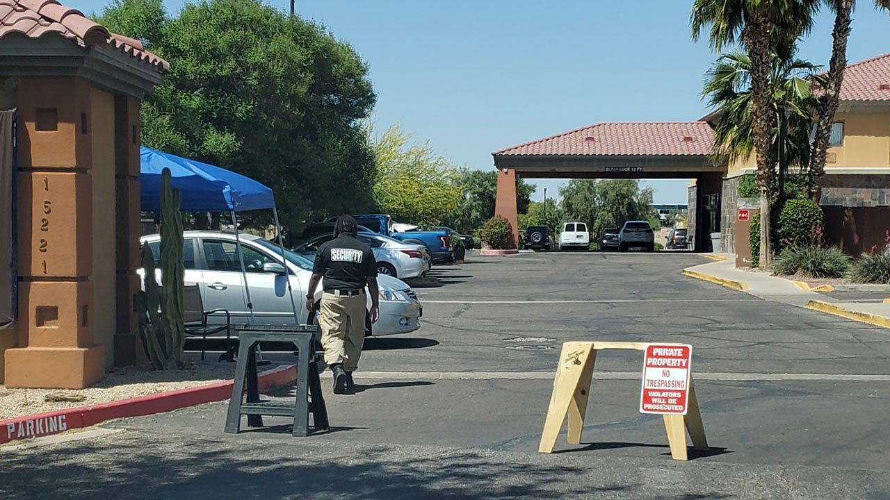 Rep. Biggs shares images of migrants being moved from Arizona hotels to airport