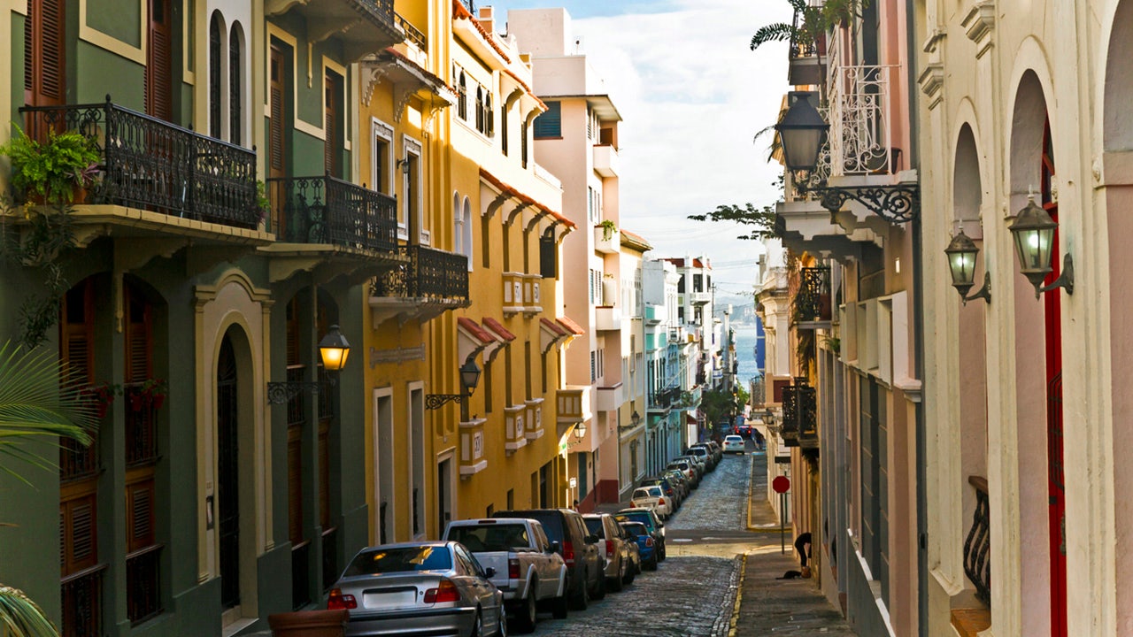 Puerto Rico fining tourists $100 for violating mask mandate