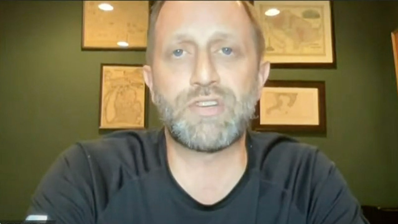 VA father of 3 gives scathing speech with Fairfax County schools still not fully open - Vimarsana News
