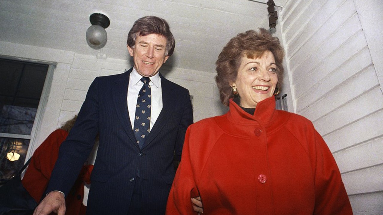 Lee Hart, wife of former Democratic presidential contender Gary Hart, dead at 85