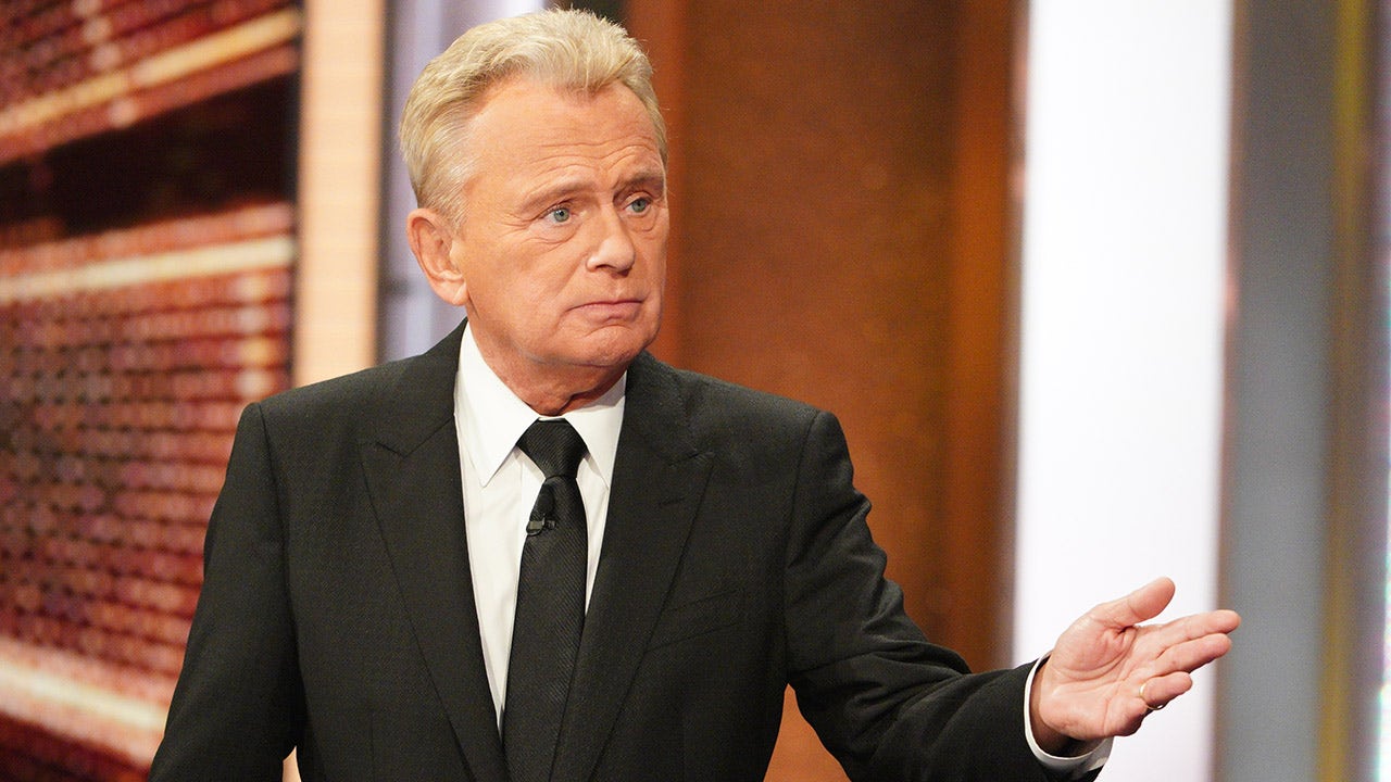 'Wheel of Fortune' host Pat Sajak receives condolences after announcing heartbreaking news on-air