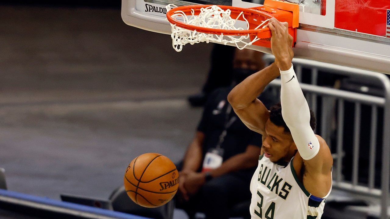Bucks capitalize on hot start to roll past Heat 132-98 Bucks capitalize on hot start to roll past Heat 132-98