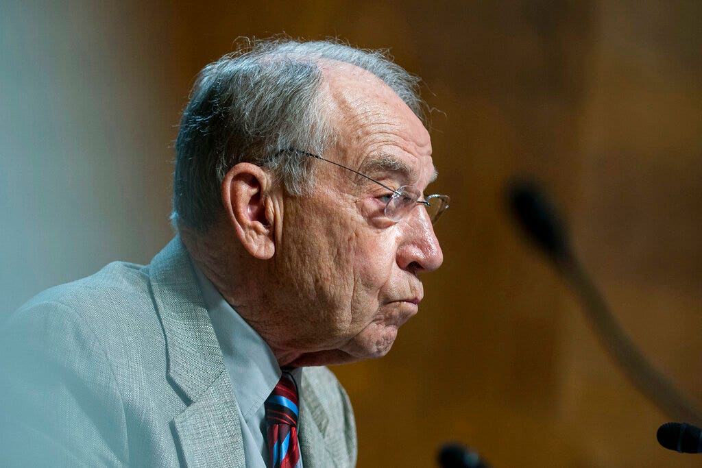 Grassley, McConnell, adamant Republicans won't help Dems raise debt limit: 'Why are they coming to us?'