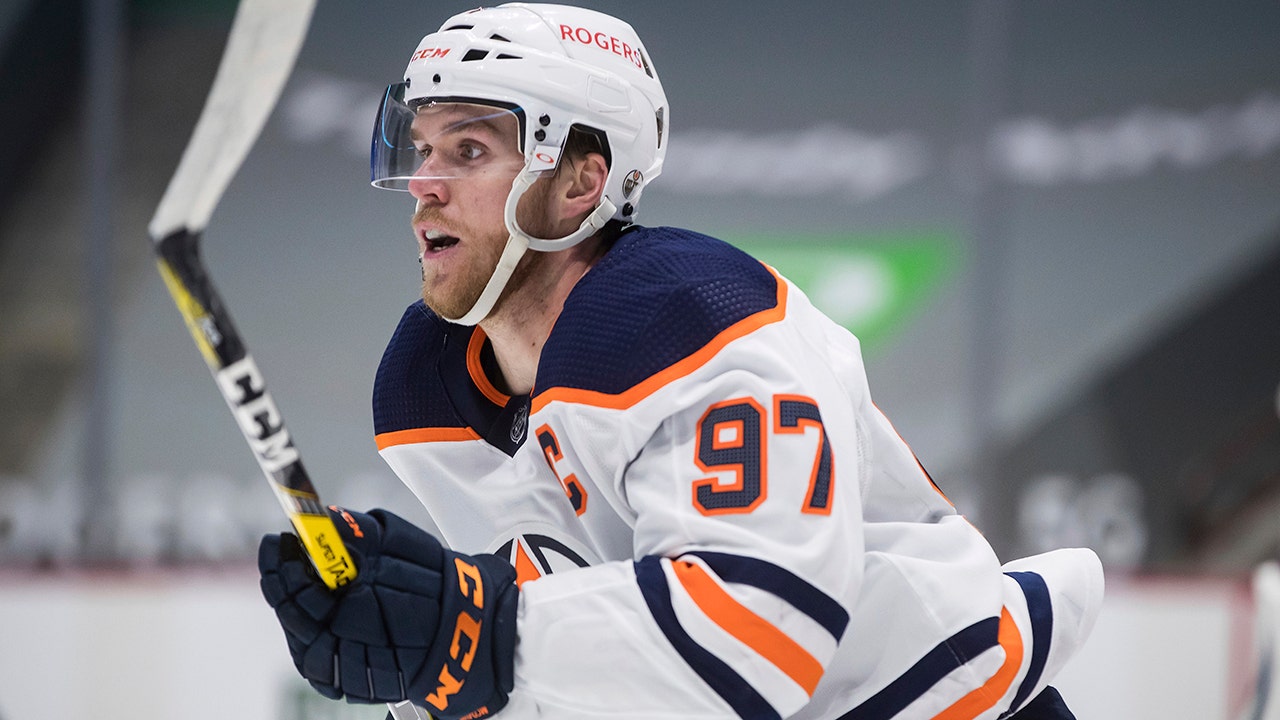 McDavid, Matthews, MacKinnon finalists for NHL MVP honors