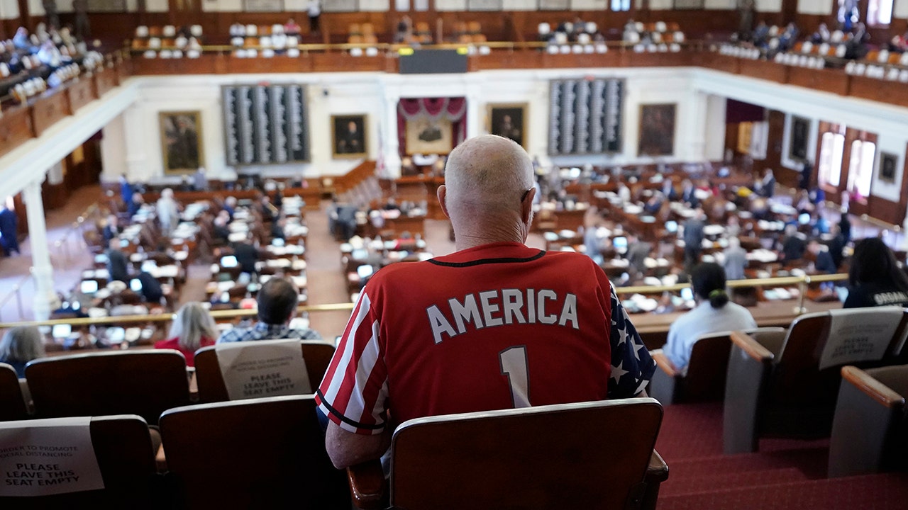 Texas lawmakers spar over election bill