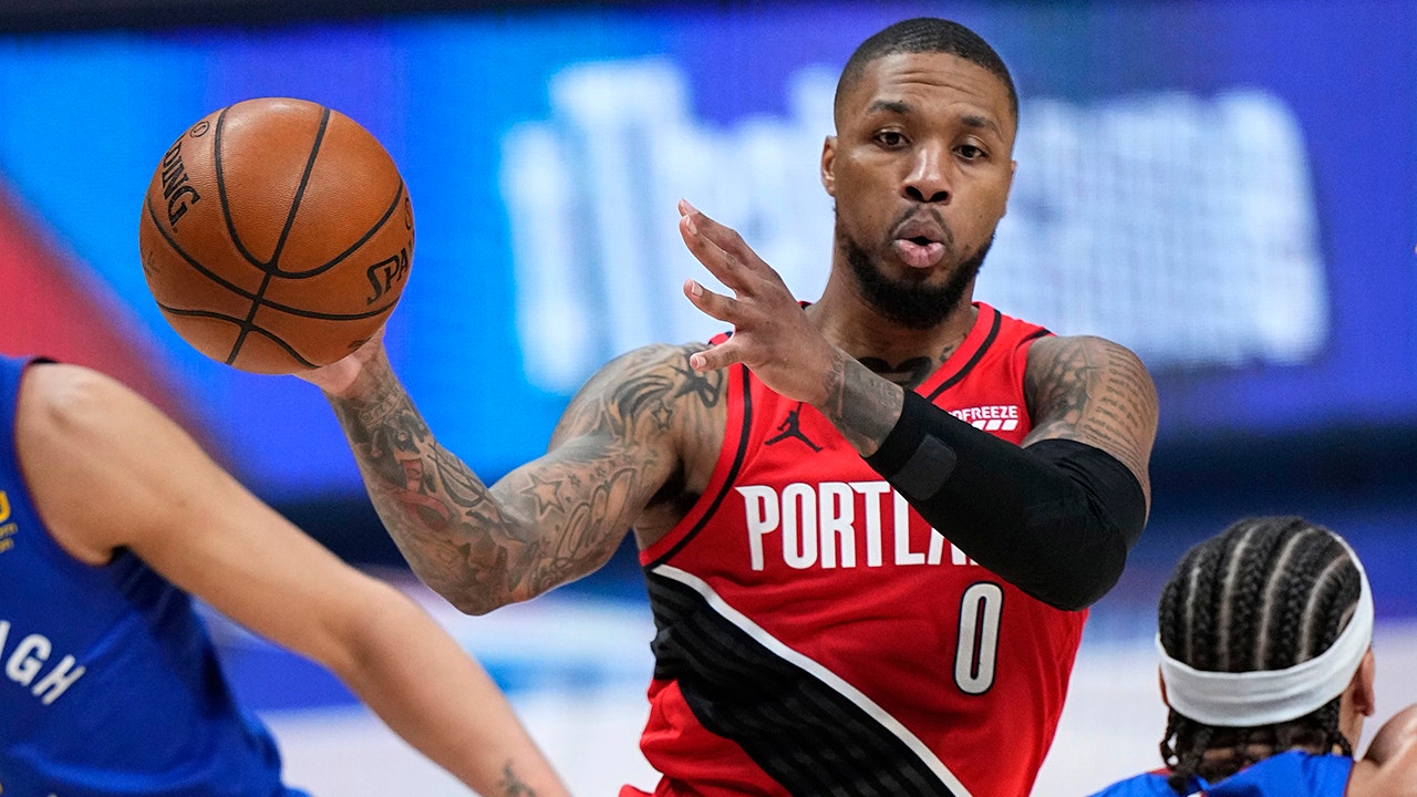 Lillard leads 3-point barrage, Blazers beat Nuggets 123-109