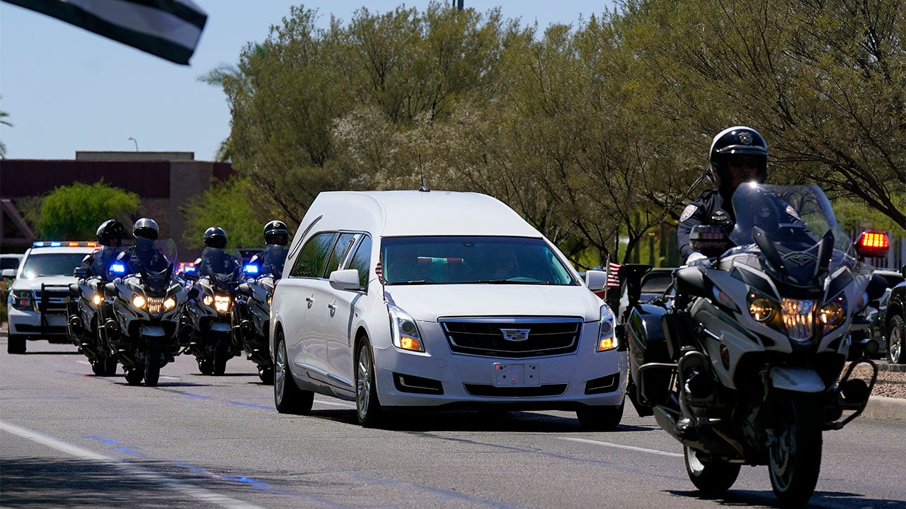 Police procession honors fallen Arizona police officer
