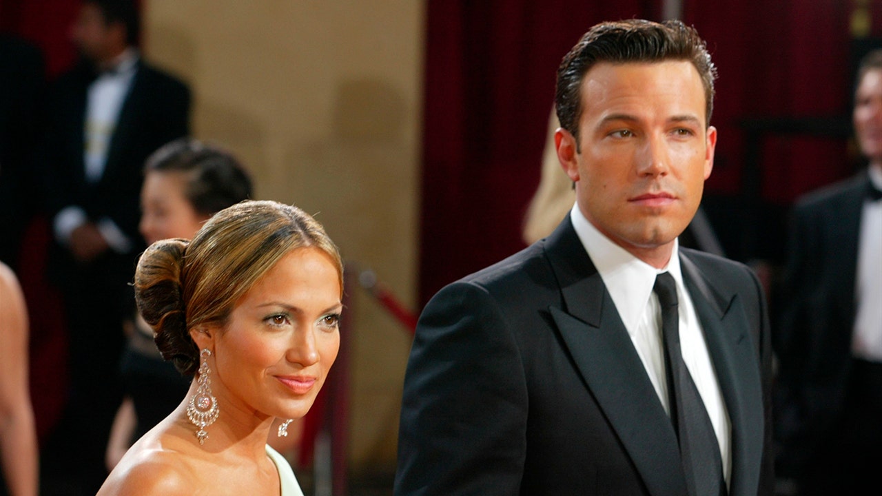 Ben Affleck's dad says he had 'no idea' about his reunion with Jennifer Lopez