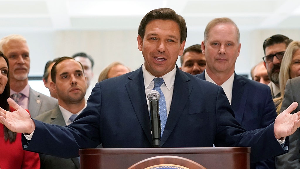 DeSantis calls on Floridians to give moment of silence for fallen heroes - Fox News