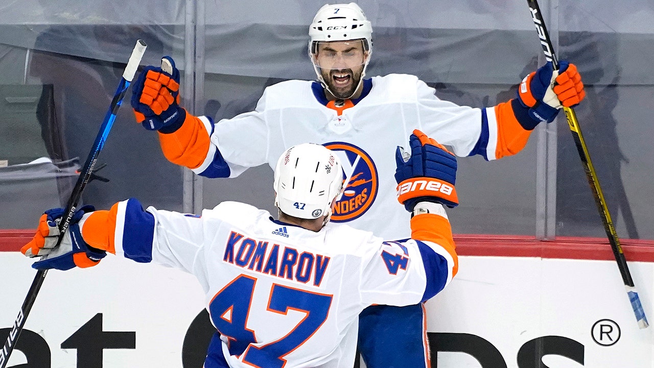 Islanders take 3-2 series lead with double-OT win vs. Pens