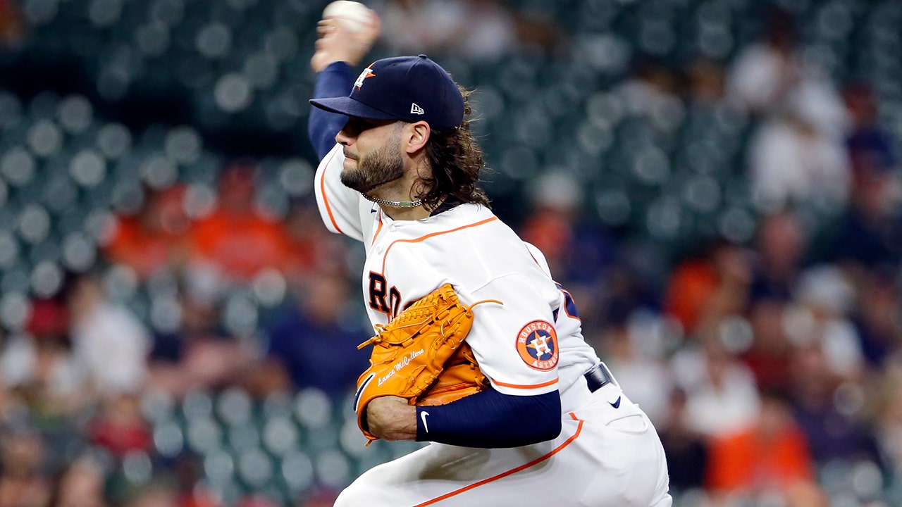 Pitcher Duel Ends in 2-1, 12-inning Defeat for Houston - The