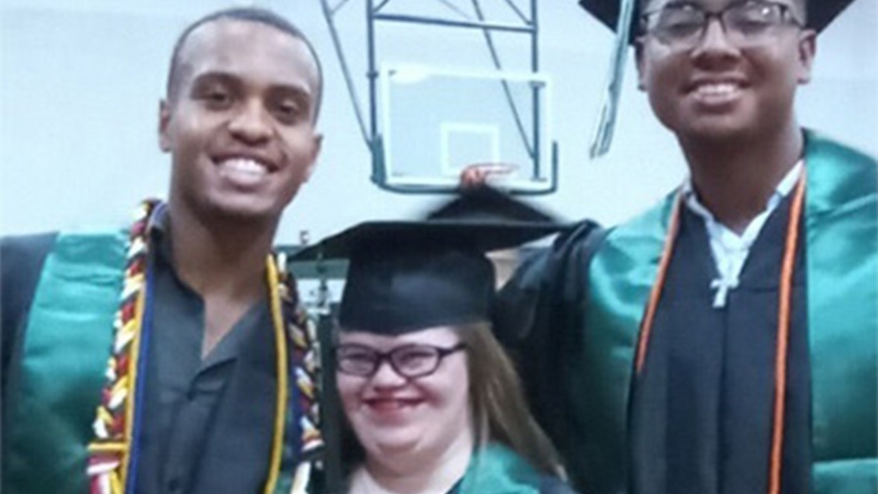 Oklahoma teens praised for friendship with student with Down syndrome, as graduation photo goes viral
