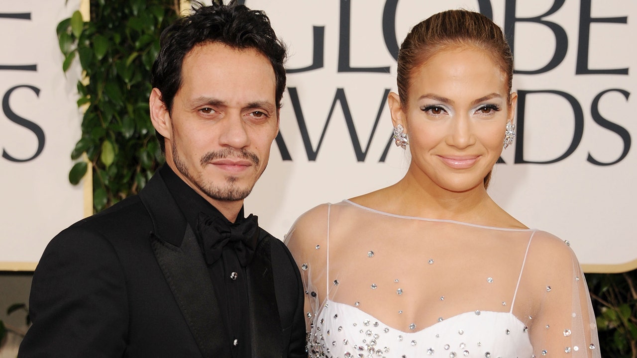 Jennifer Lopez spotted with ex Marc Anthony amid Ben Affleck reunion | Fox  News