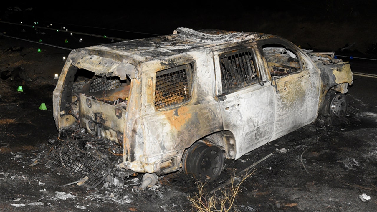 Arizona good Samaritans talk about saving trooper from burning car last month
