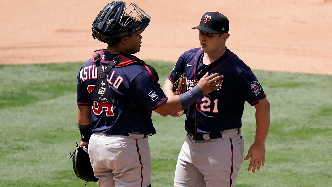 MLB suspends Tyler Duffey for throwing behind Yermin Mercedes