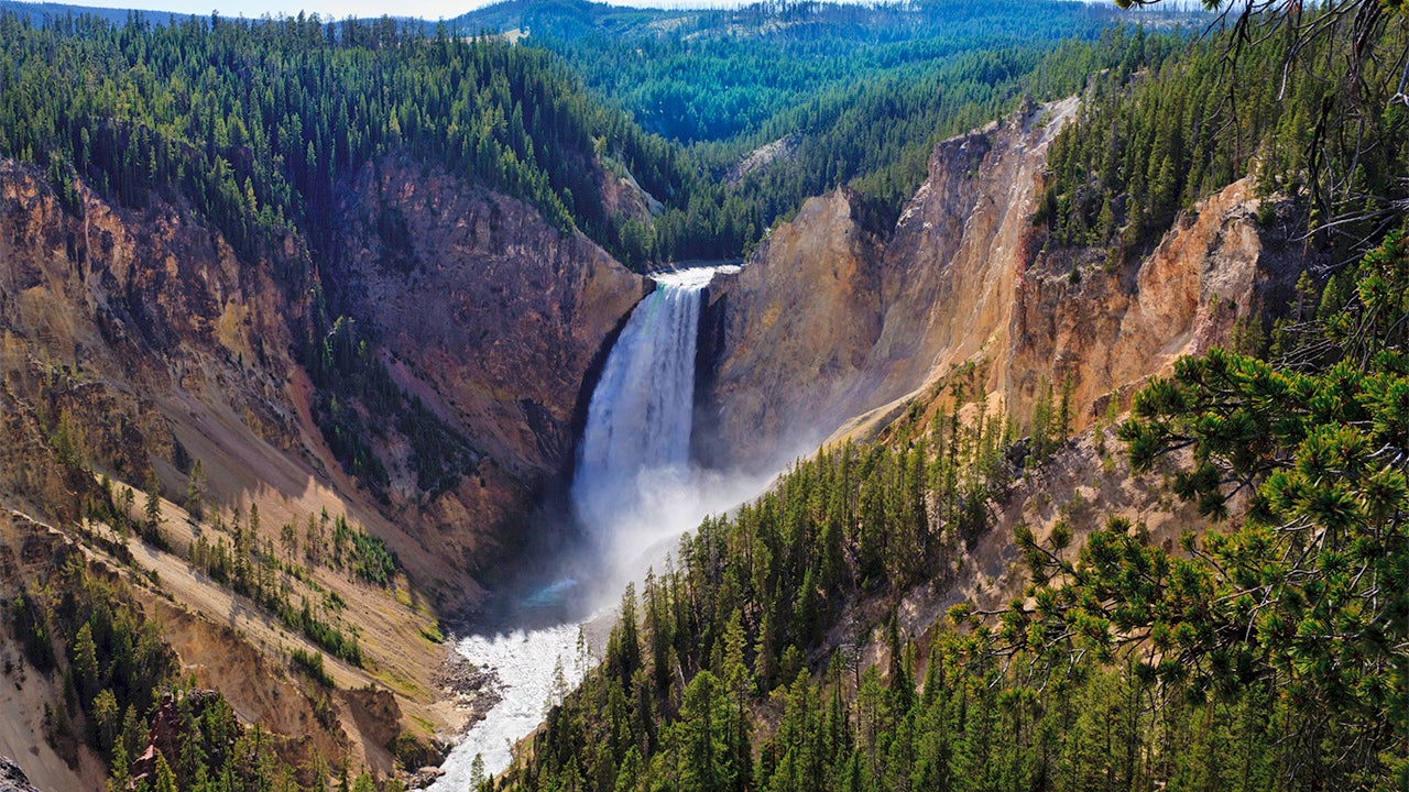 On Yellowstone's 150th anniversary, 150 fascinating facts about America