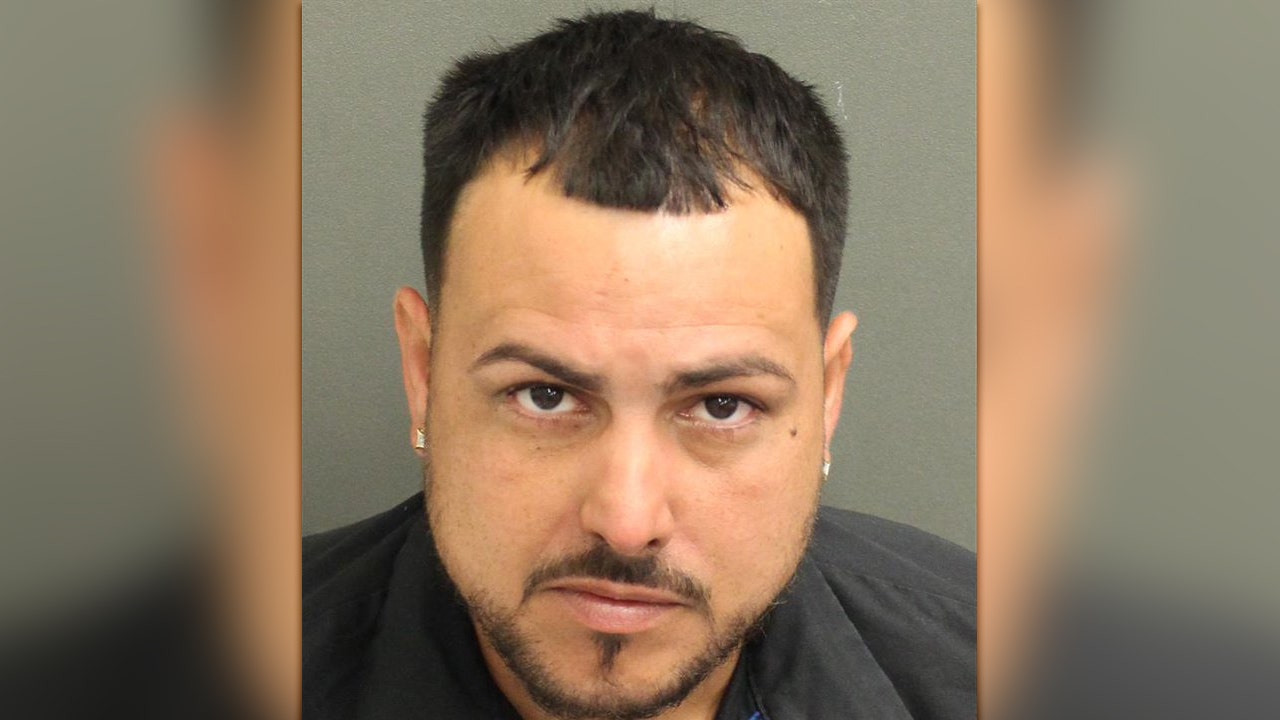 Florida man paid bum $100 to attack girlfriend, visited her in hospital, police say