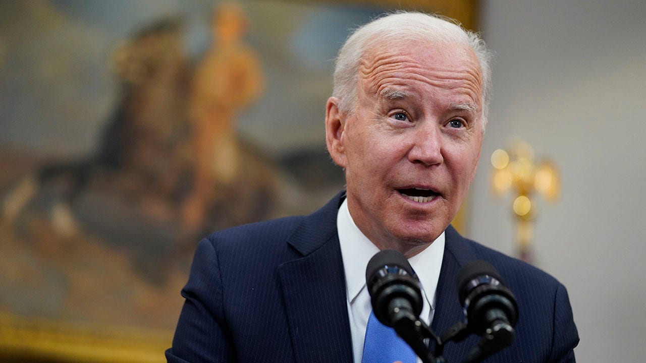 Look here, not there! GOP lawmakers question timing of CDC mask announcement amid Biden crises