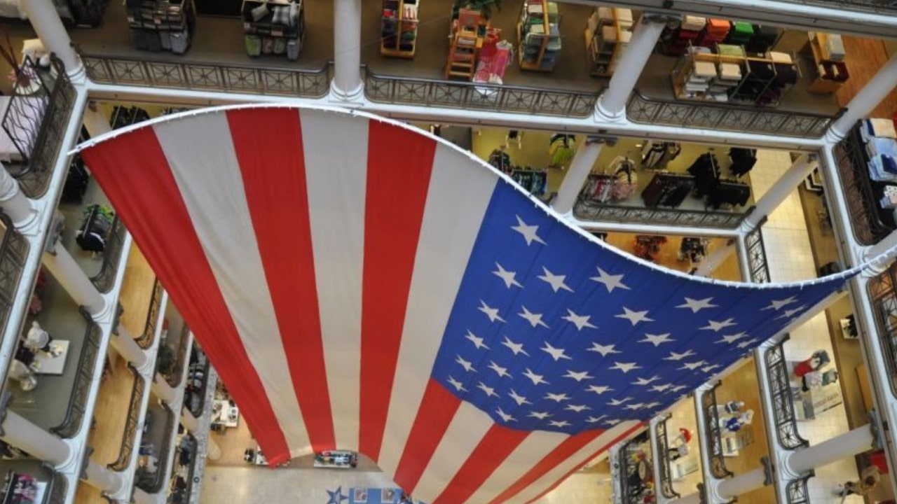 Chicago Macy's hangs world's largest American flag in annual display of patriotism
