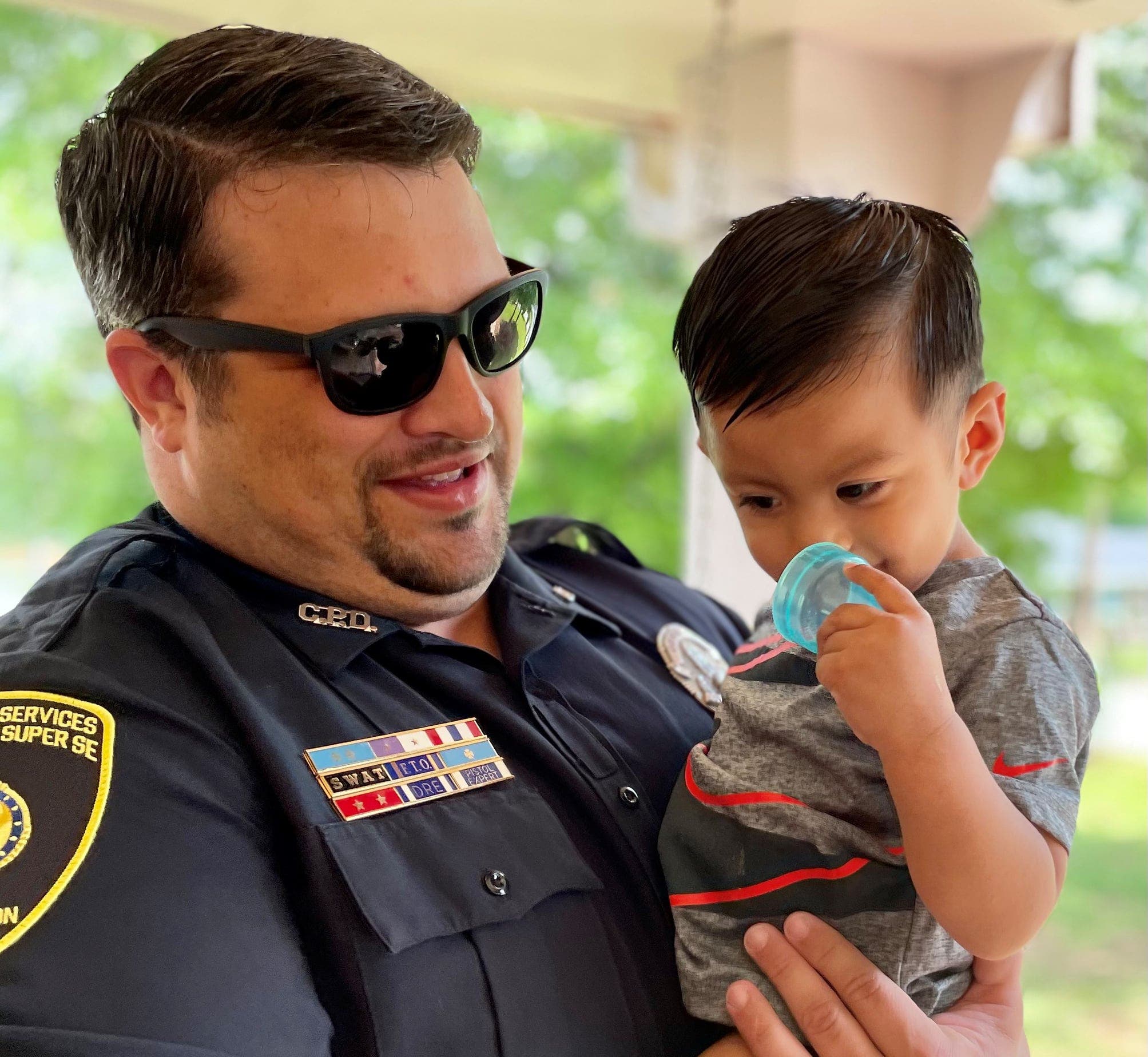 Georgia police officer saves unresponsive toddler with an obstructed airway