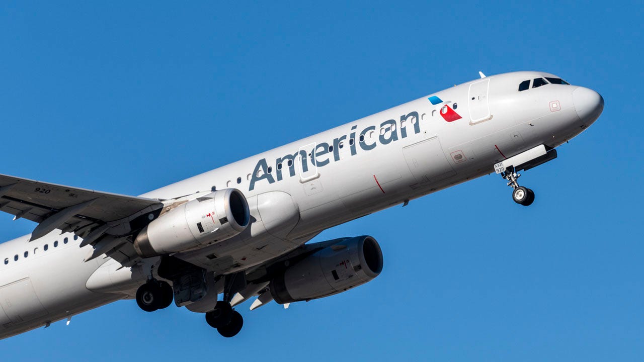 American Airlines Flight Takes Dramatic Evasive Action to Avert Collision at DC Airport